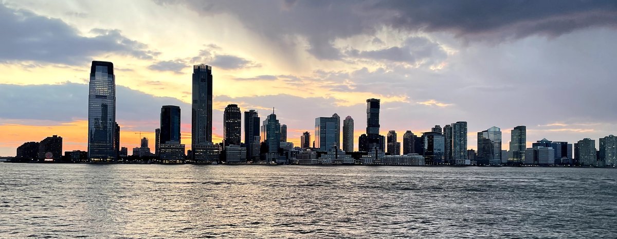 Jersey City, NJ - File:Jersey City Skyline sunset (cropped).jpg - Wikimedia Commons